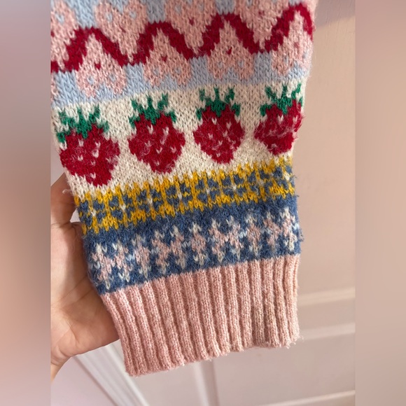 Zara Knit Sweater Fruit Pattern Strawberry Pineapple Cherry Size US L - Picture 5 of 6